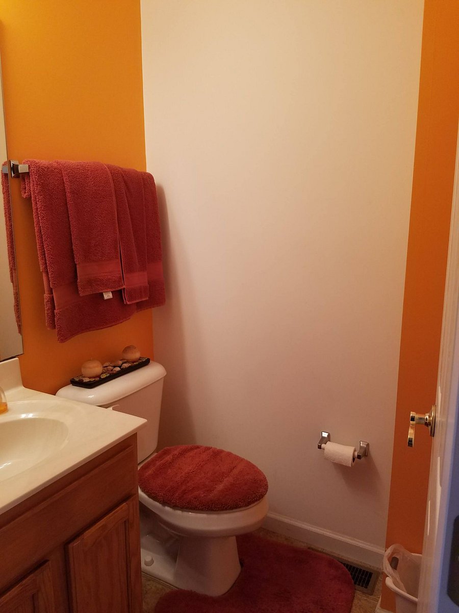 Bathroom -1st Floor