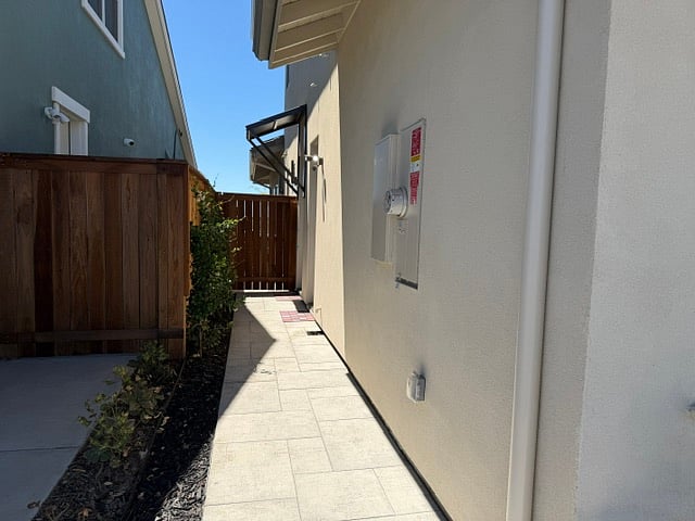 Furnished Finder property 1015219_1 photo 2