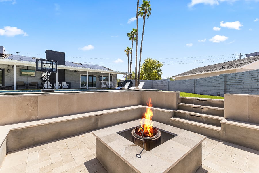 Sunken firepit to relax and enjoy the stars, or roast marshmallows