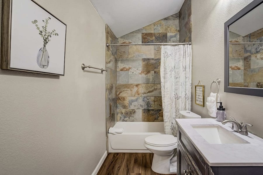 Furnished Finder property 1015253_1 photo 23