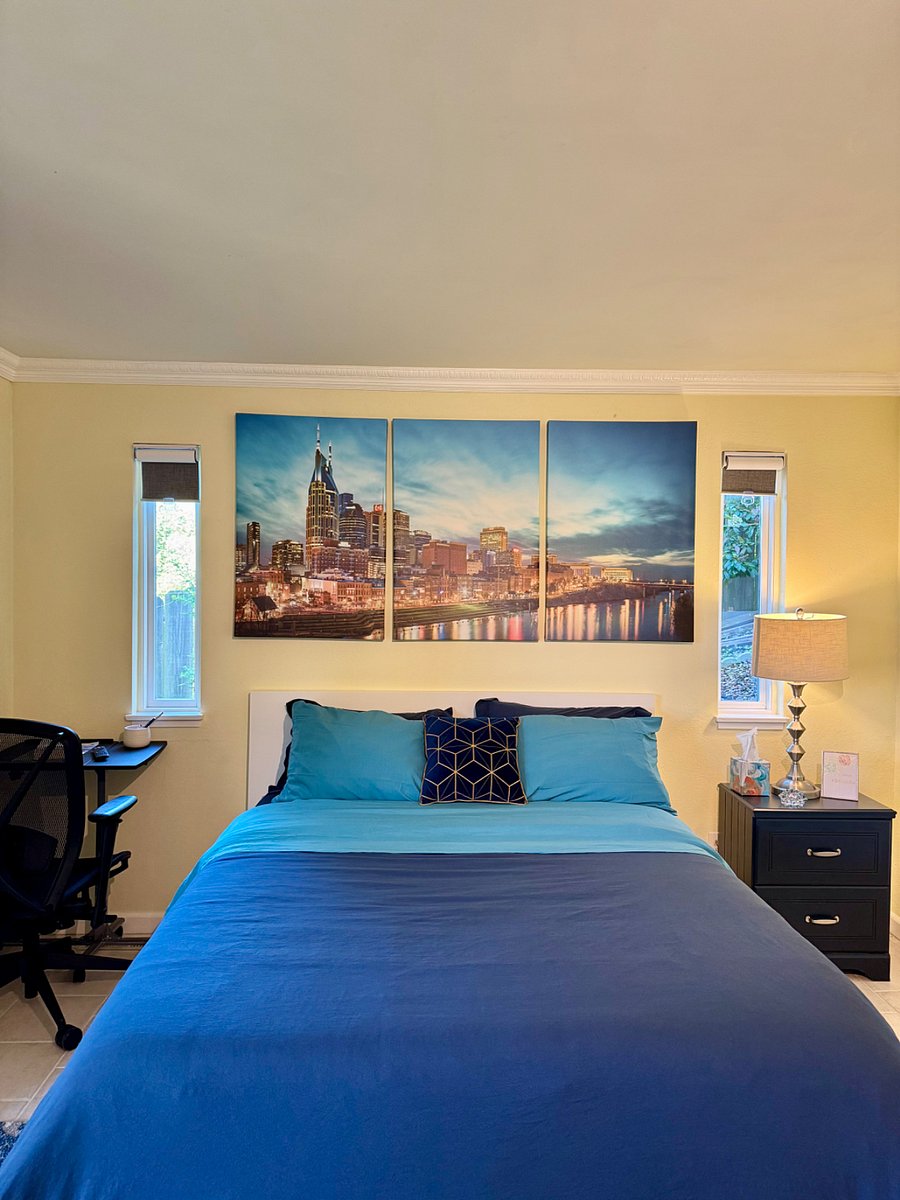 Queen bedroom