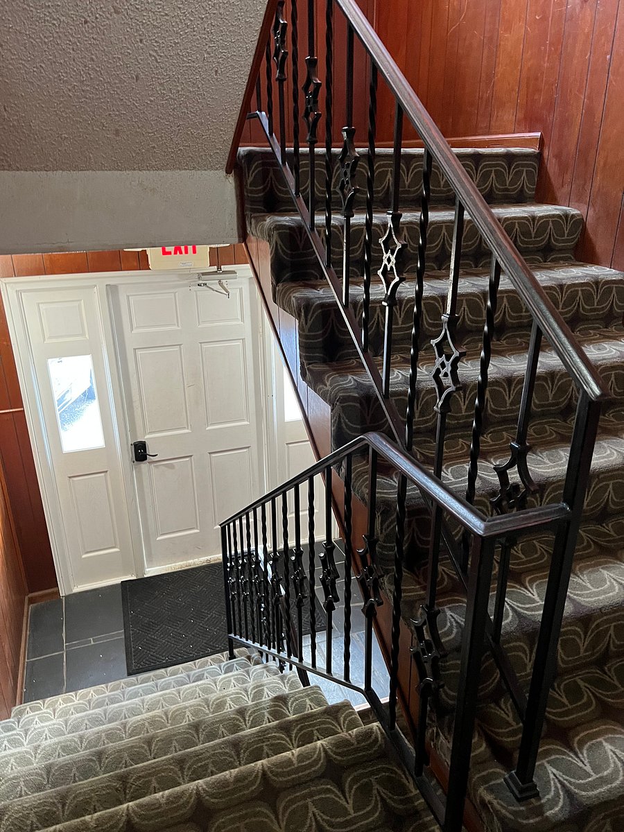 1st level is down a half flight, 2nd level is up a half flight, 3rd level is up 1.5 flights of stairs.