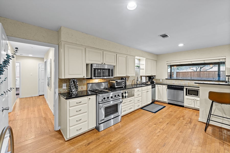 Furnished Finder property 1015292_1 photo 14