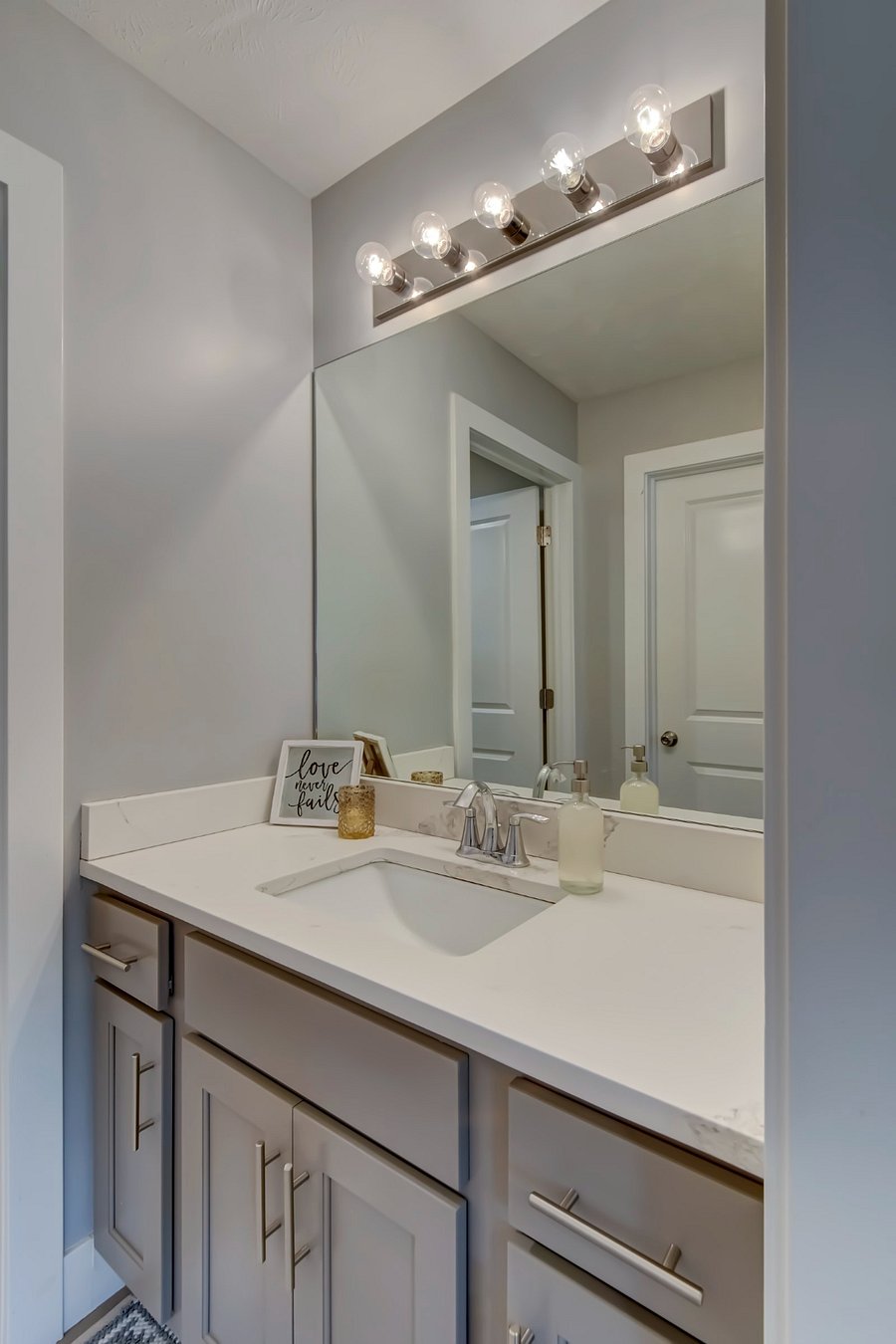 Furnished Finder property 1015338_1 photo 17