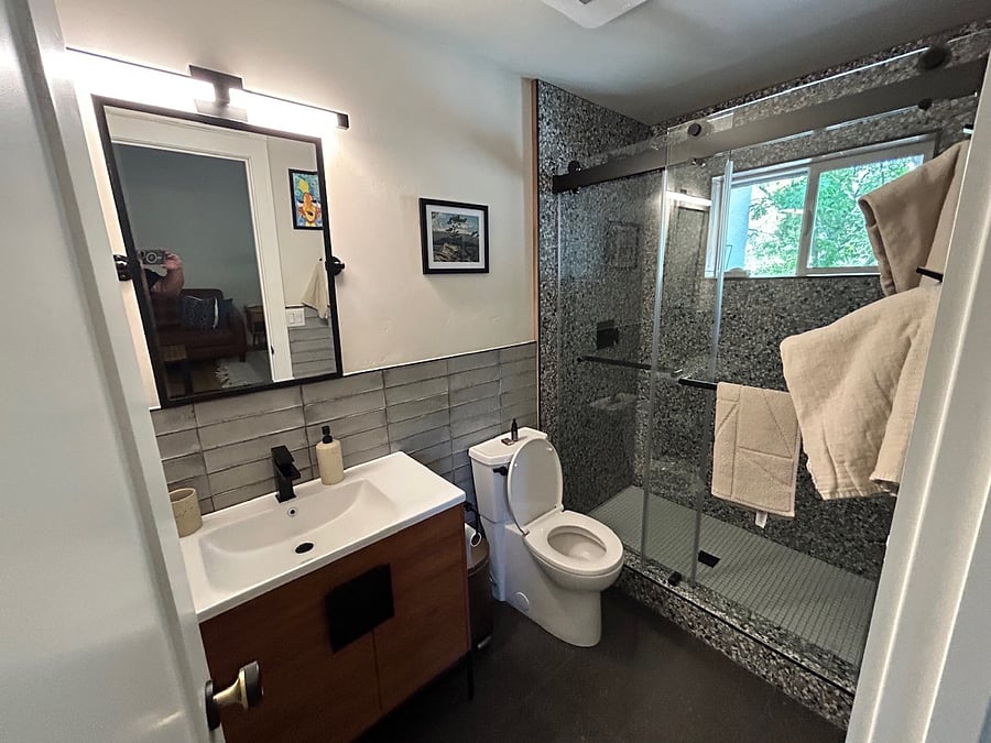 Ground floor primary en suite