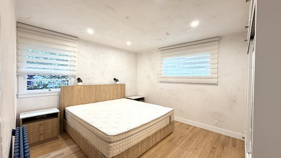 Bedroom 2 - King BedBe