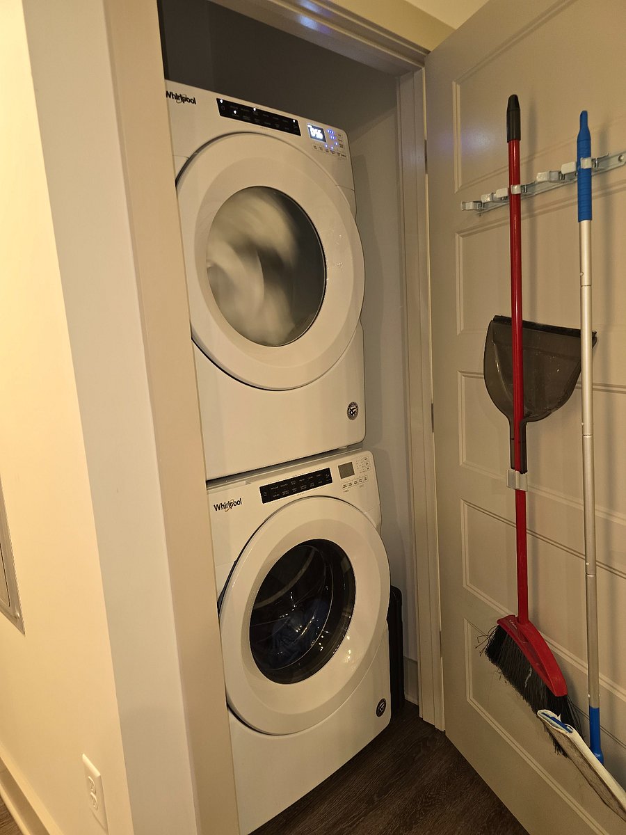 In unit Washer/Dryer