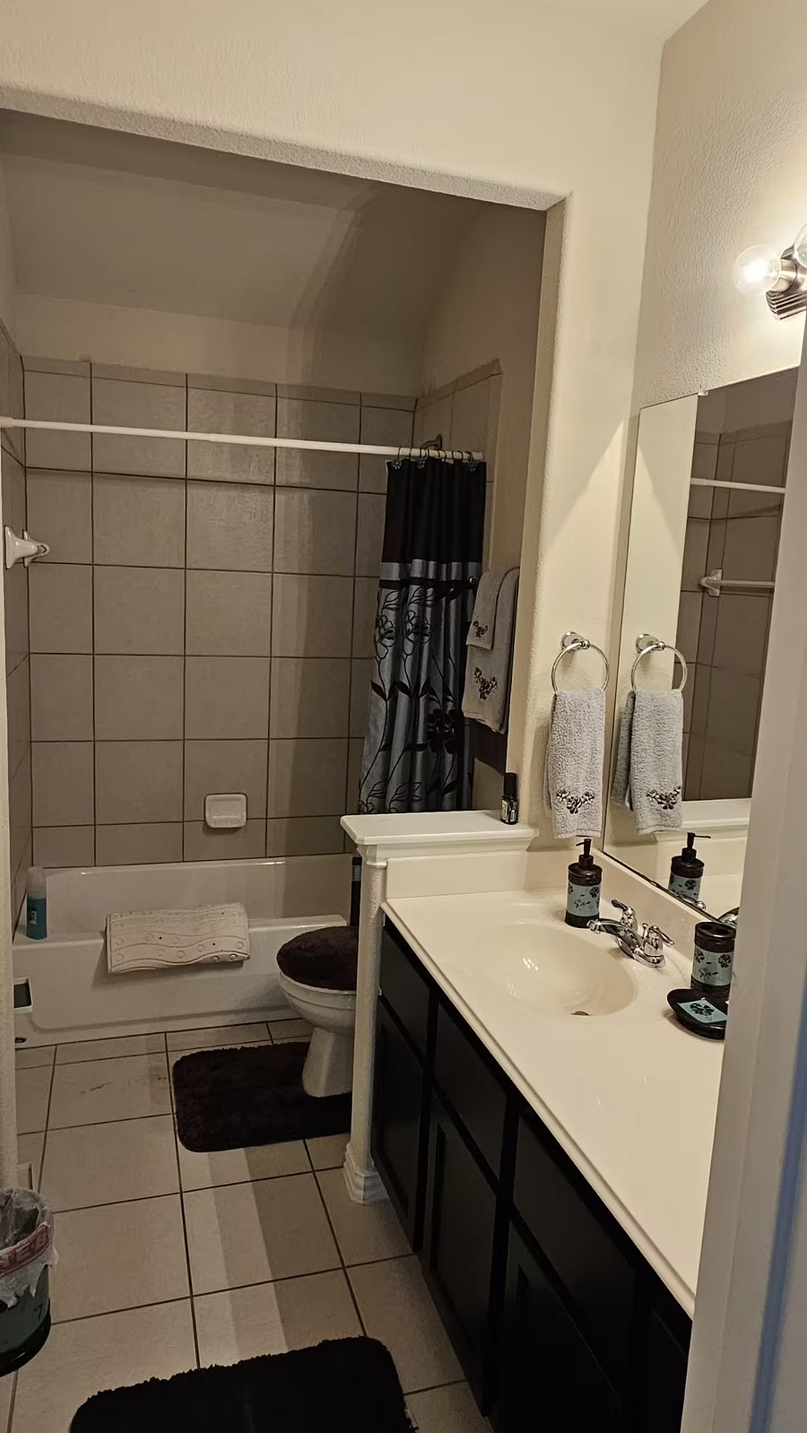 Furnished Finder property 1015459_1 photo 33