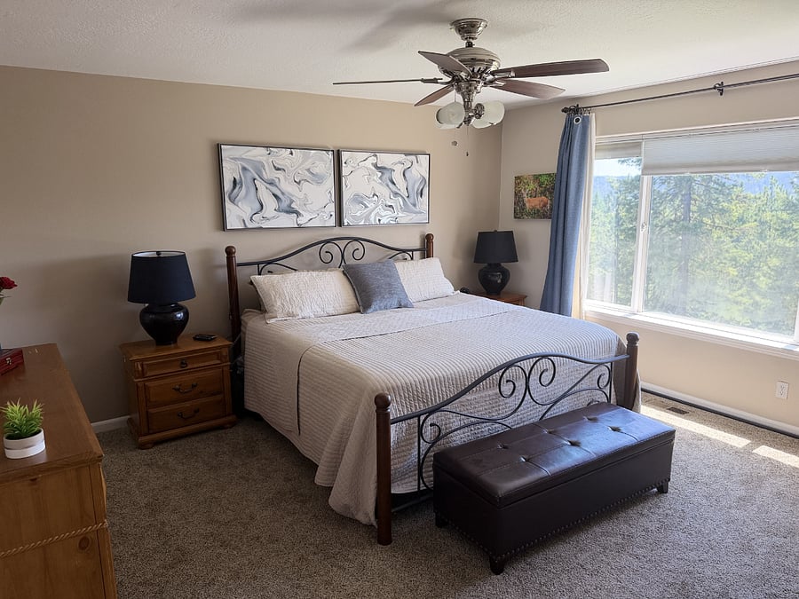 Bedroom 1 - Master bedroom has a california king, plenty of storage, fabulous views, and a smart TV.