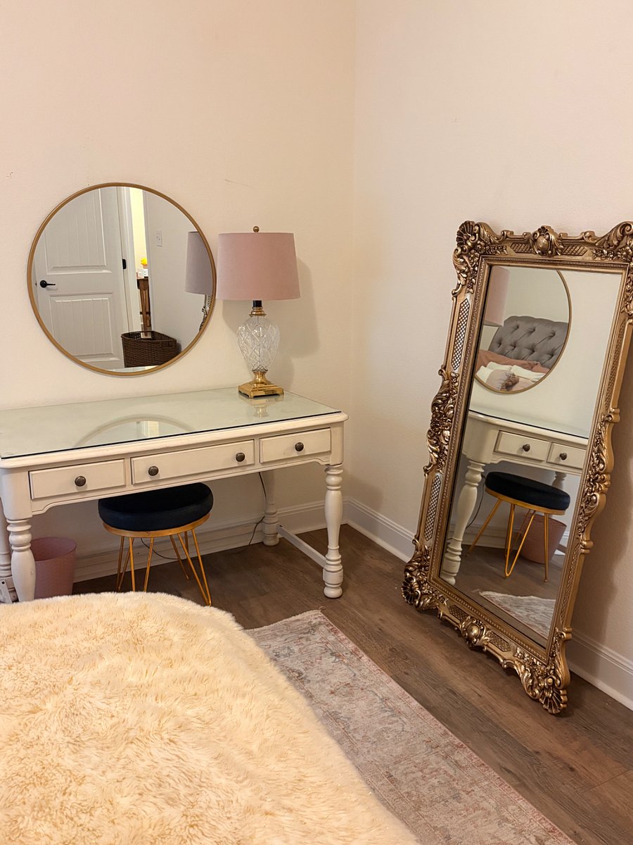 Bedroom #1