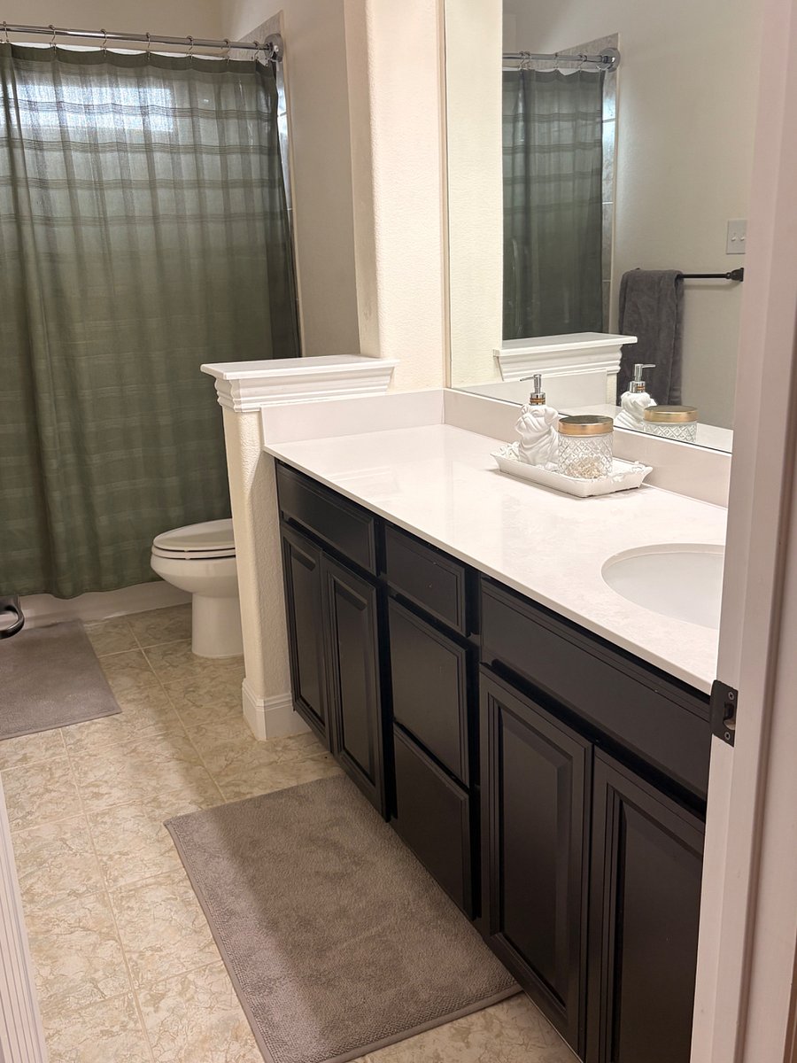 Upstairs bathroom
