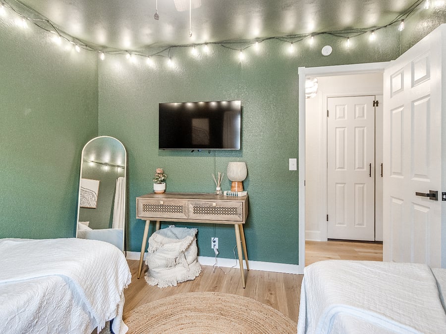 Twin bedroom 3