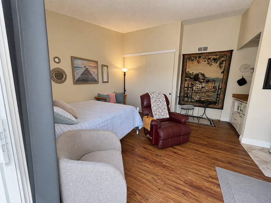Furnished Finder property 1015620_1 photo 4