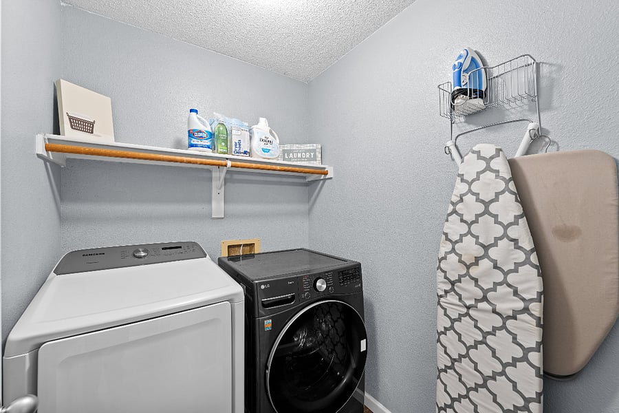 Furnished Finder property 1015624_1 photo 30