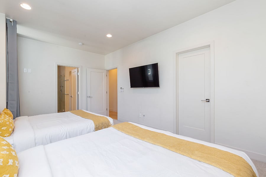 Furnished Finder property 1015680_1 photo 11