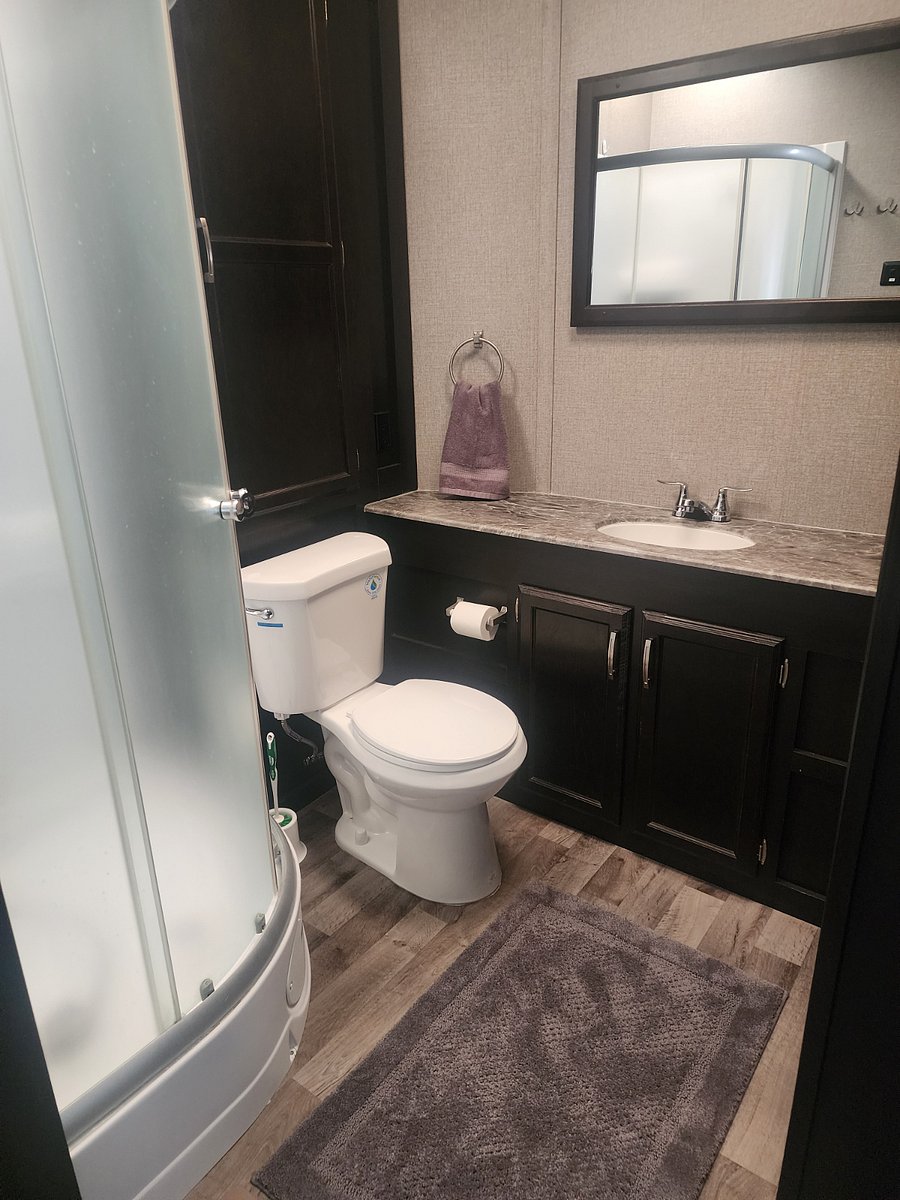 Master Bedroom Bathroom includes washer/dryer.