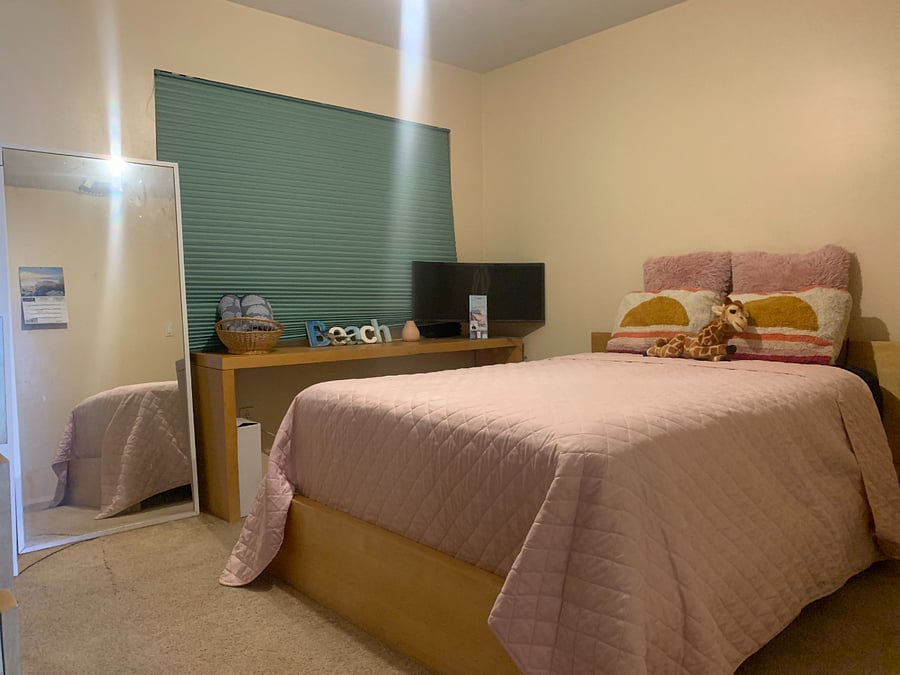 Spacious Room #2 with WIC Full size bed & Computer work station.