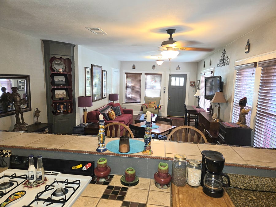 bar