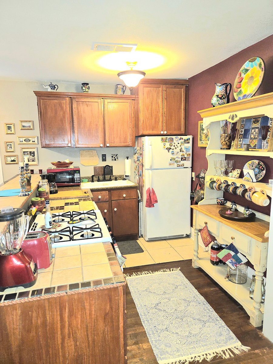 Other half of kitchen