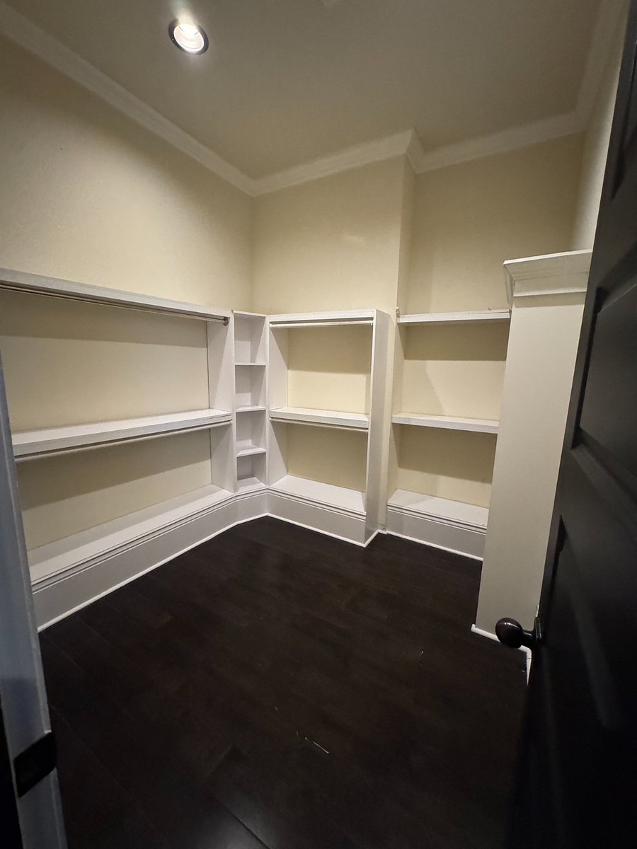 Furnished Finder property 1015835_1 photo 24