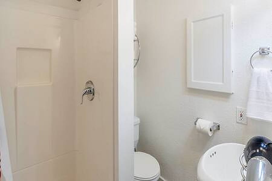 Furnished Finder property 1015854_1 photo 9