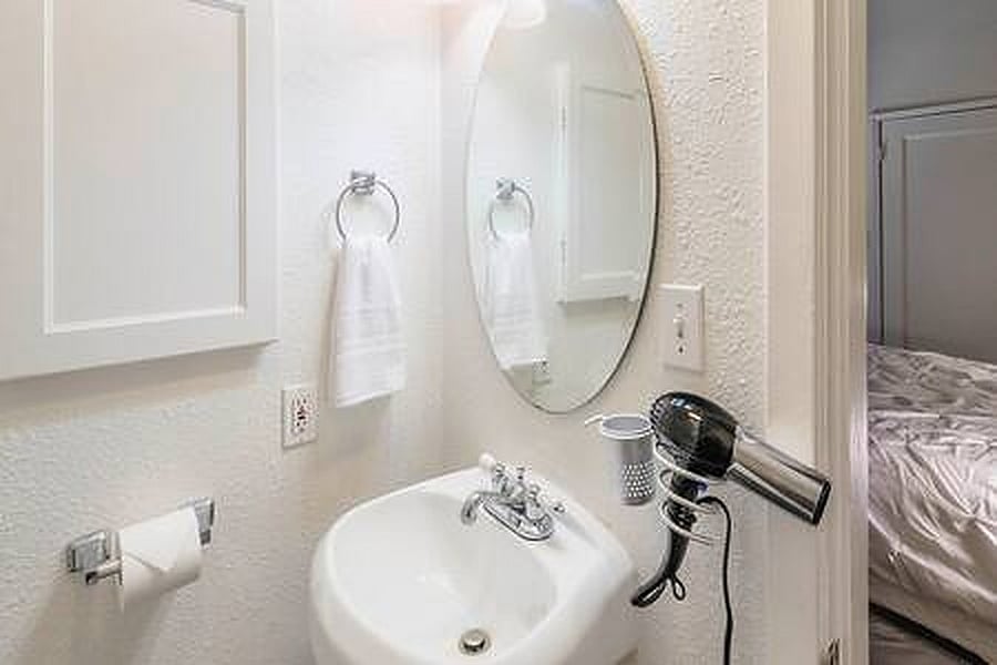 Furnished Finder property 1015854_1 photo 10