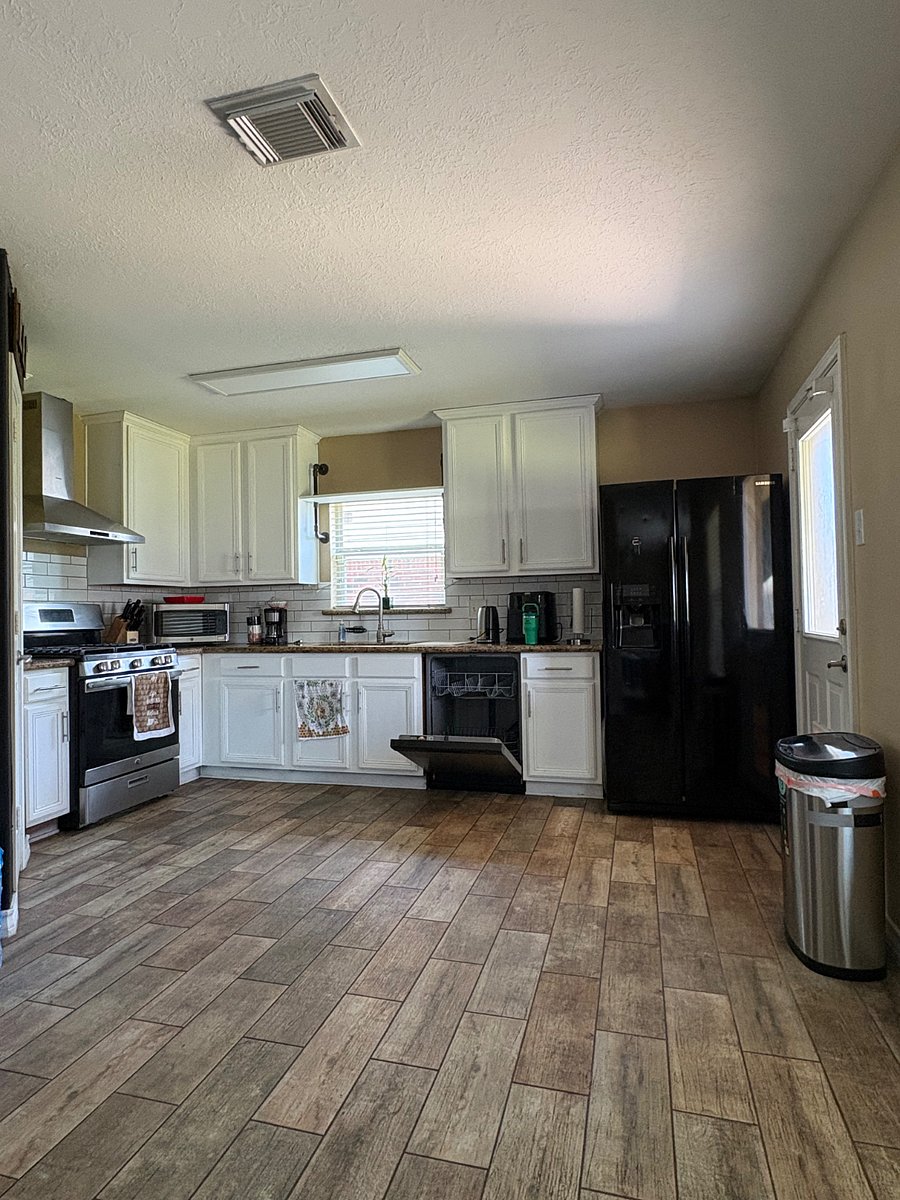 Furnished Finder property 1015859_1 photo 23