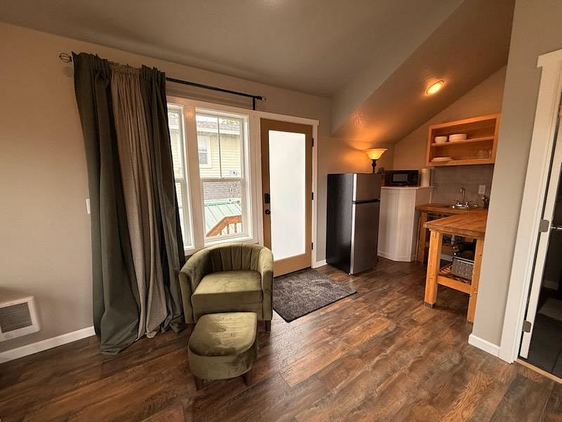 Furnished Finder property 1015893_2 photo 4