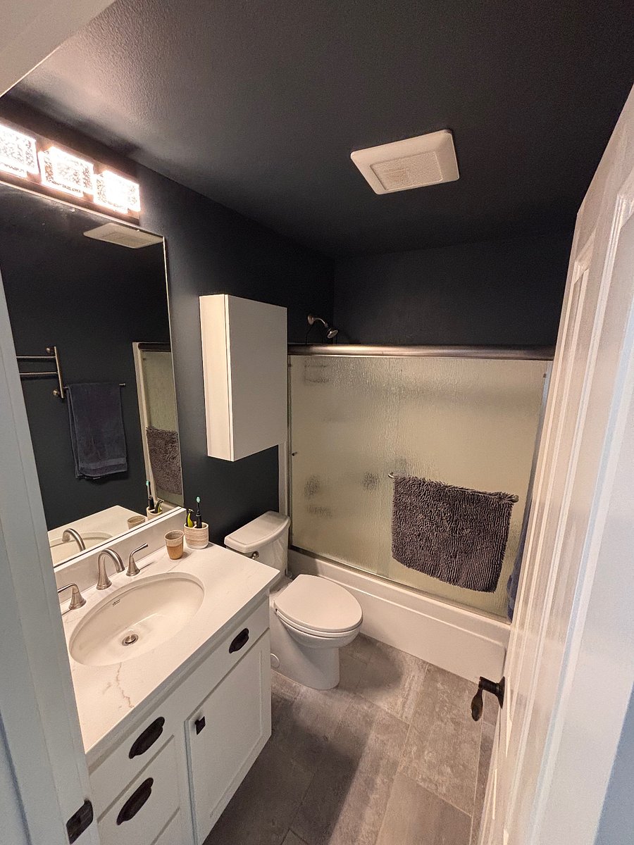 Upstairs bathroom
