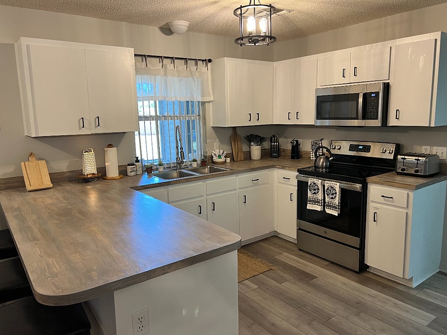 Kitchen w/Stainless Steel Appliances (Refrigerator, Stove, Microwave, Dishwasher) - Kitchen is equipped with Kitchen Essentials