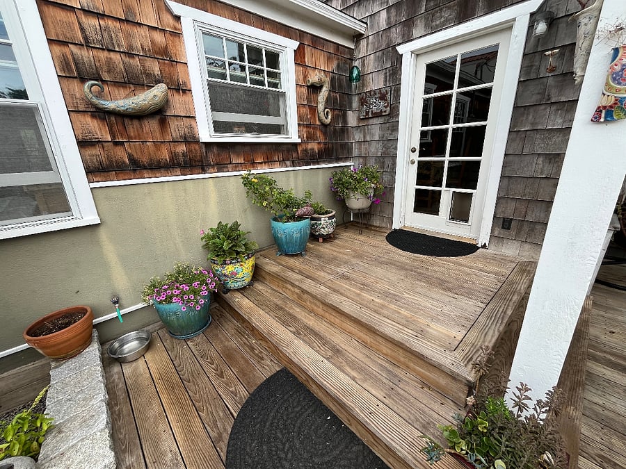 Door to dining room area.