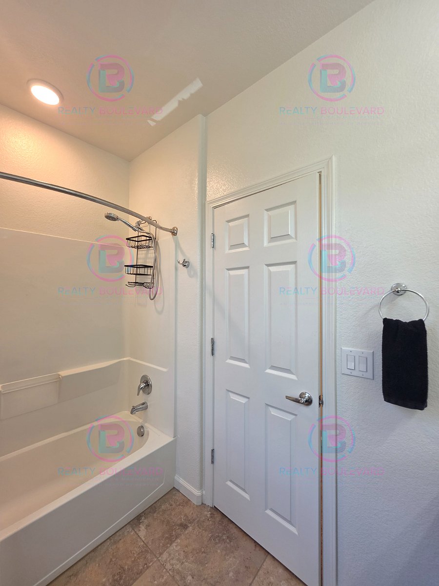 Furnished Finder property 1015933_1 photo 12