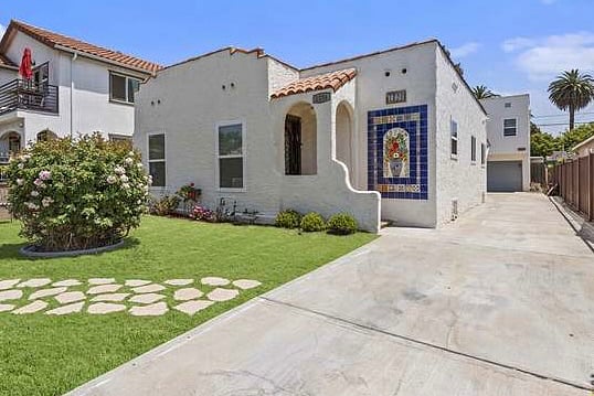 Furnished Finder property 1015950_1 photo 9