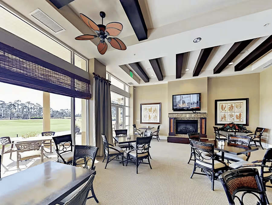 Golf course has a clubhouse, bar, and pro-shop