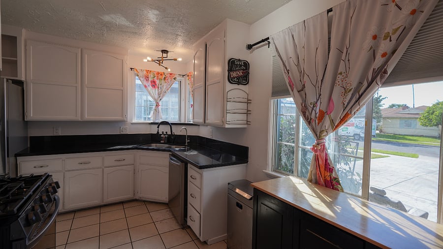 Furnished Finder property 1016026_1 photo 23