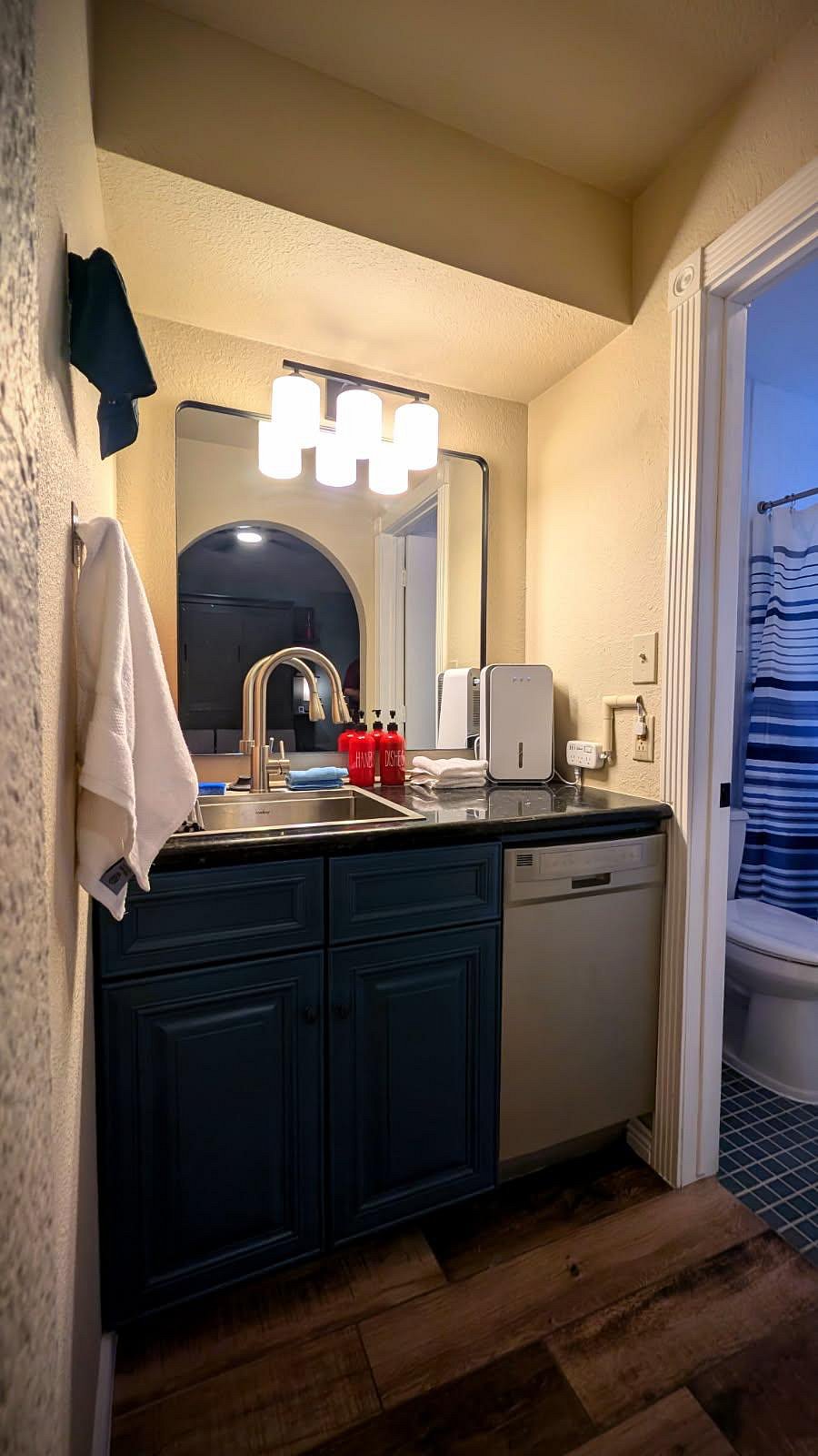 Furnished Finder property 1016059_1 photo 12
