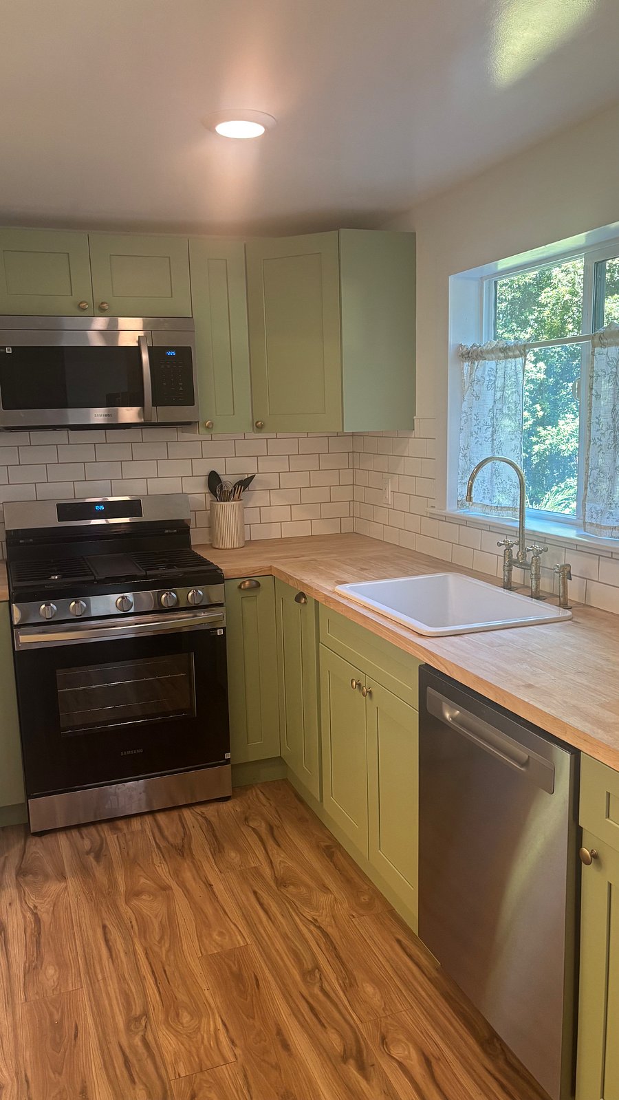 Furnished Finder property 1016084_1 photo 7