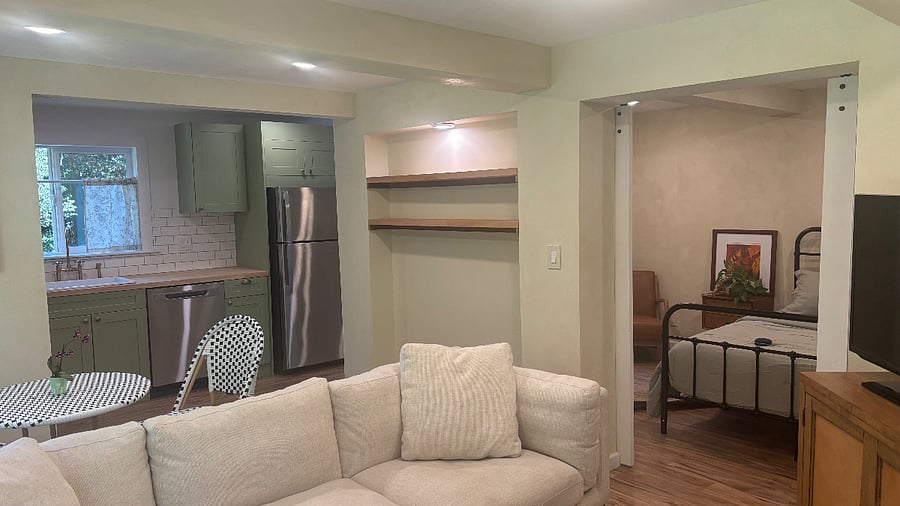Furnished Finder property 1016084_1 photo 13