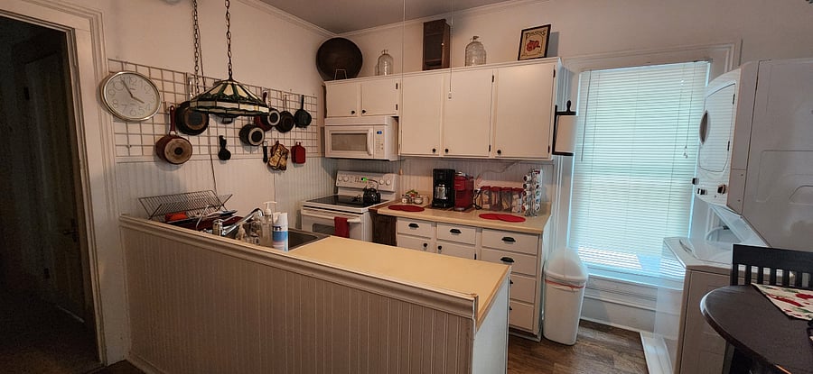 Furnished Finder property 1016088_1 photo 9