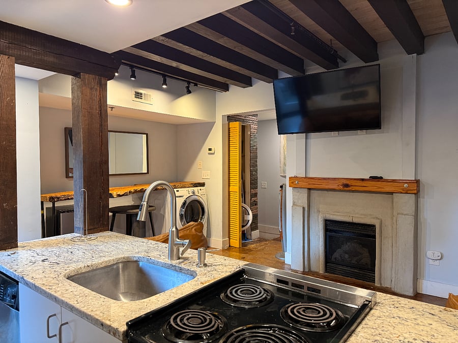 Furnished Finder property 1016092_1 photo 3