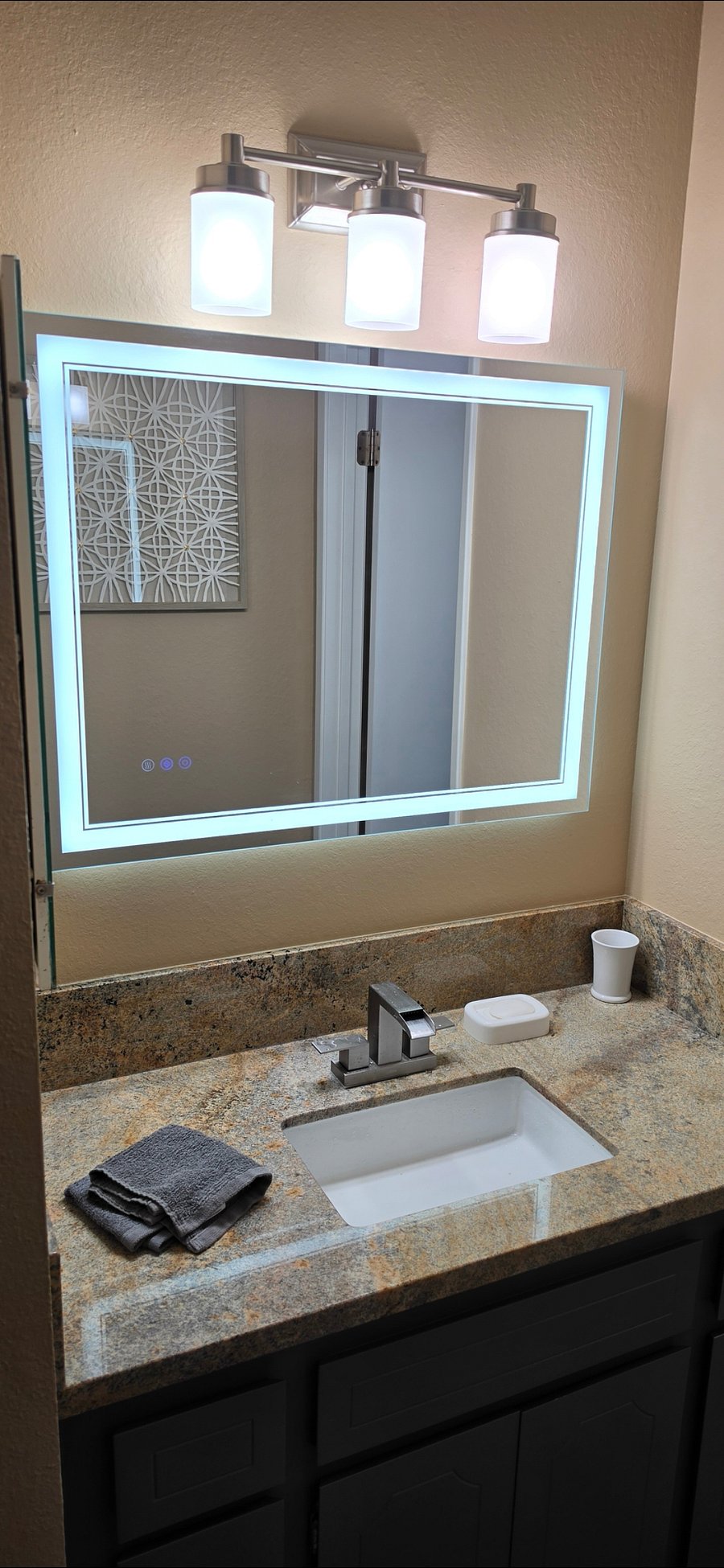 Furnished Finder property 1016107_1 photo 4