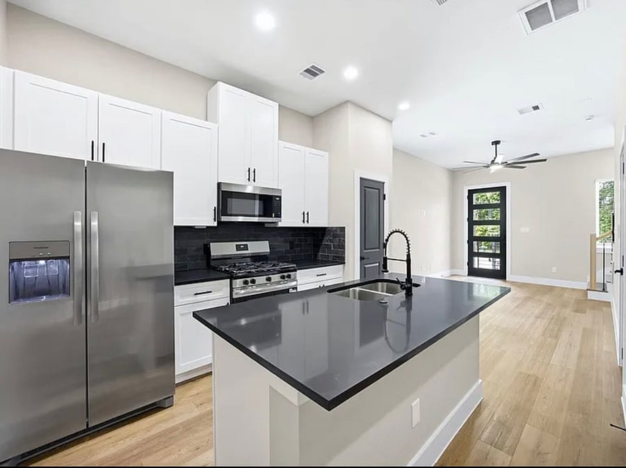 Furnished Finder property 1016109_1 photo 4
