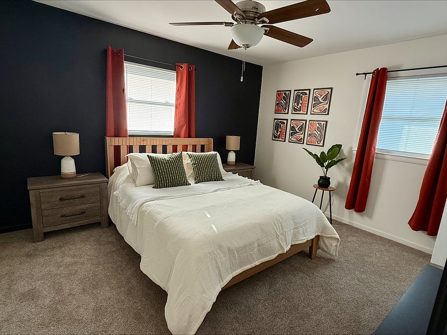 Bedroom #1, QUEEN