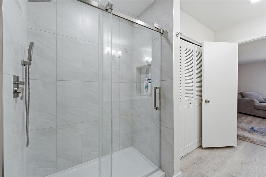Furnished Finder property 1016122_1 photo 23