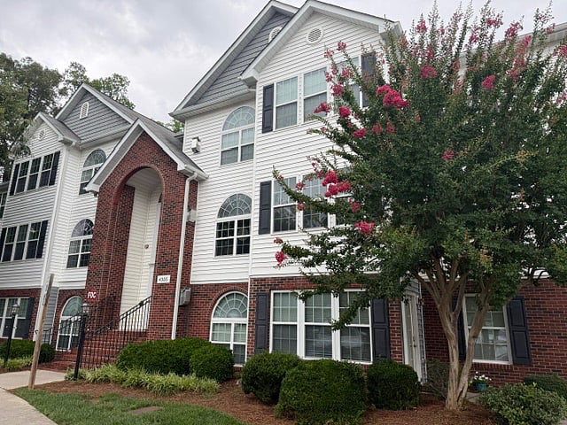 Furnished Finder property 1016142_1 photo 9