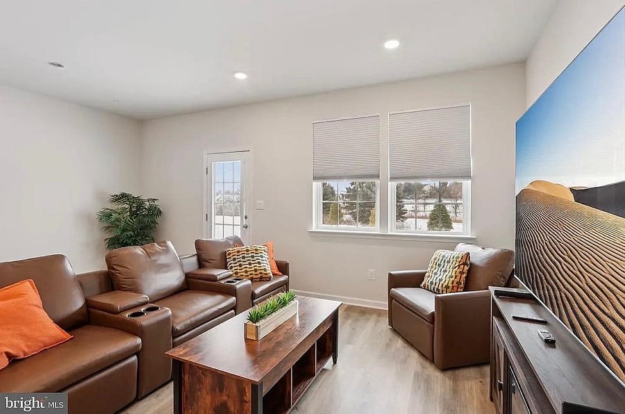 Furnished Finder property 1016173_1 photo 3