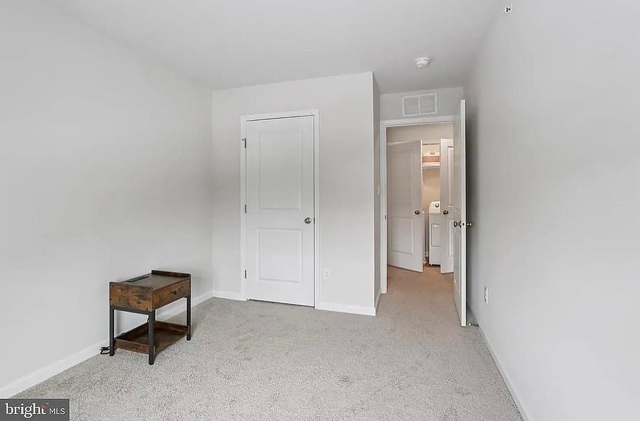 Furnished Finder property 1016173_1 photo 12