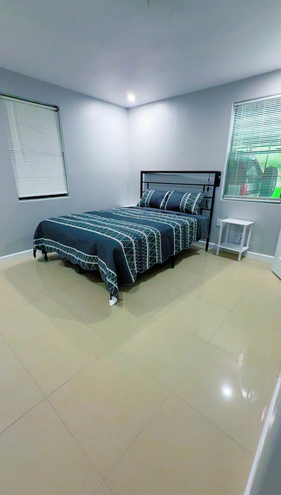 Furnished Finder property 1016185_1 photo 2