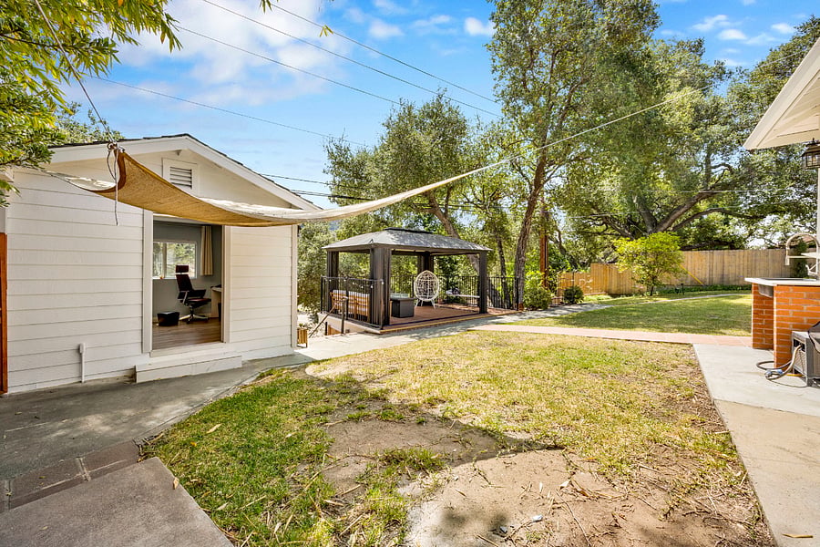 Furnished Finder property 1016225_1 photo 41