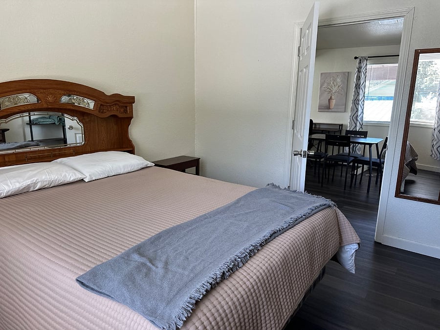 Furnished Finder property 1016240_1 photo 11